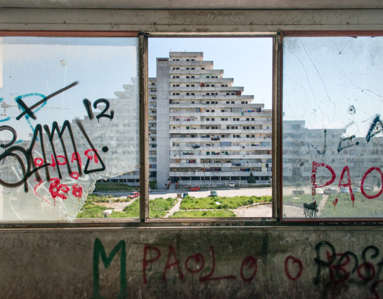 Die "Vele" von Scampia: Symbol des Verfalls. Foto: Max Intrisano